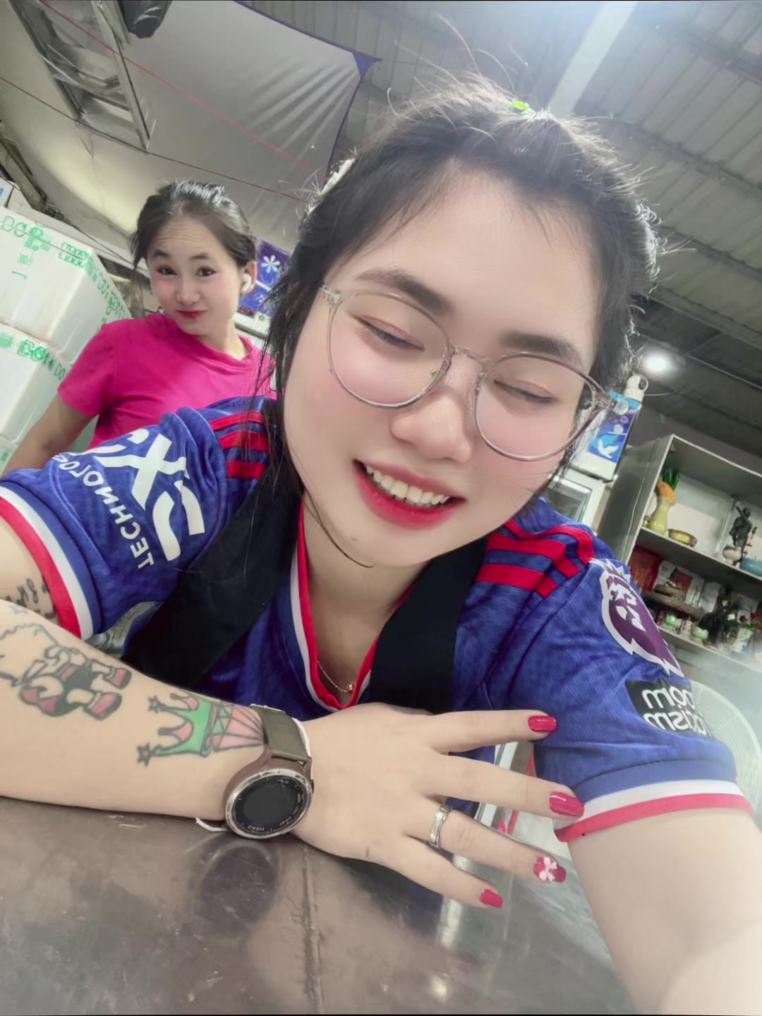 @Hnin 💙🌻