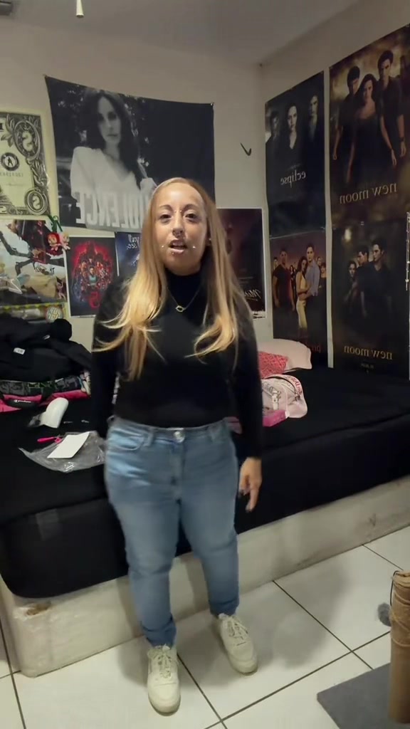 @draculapriestess