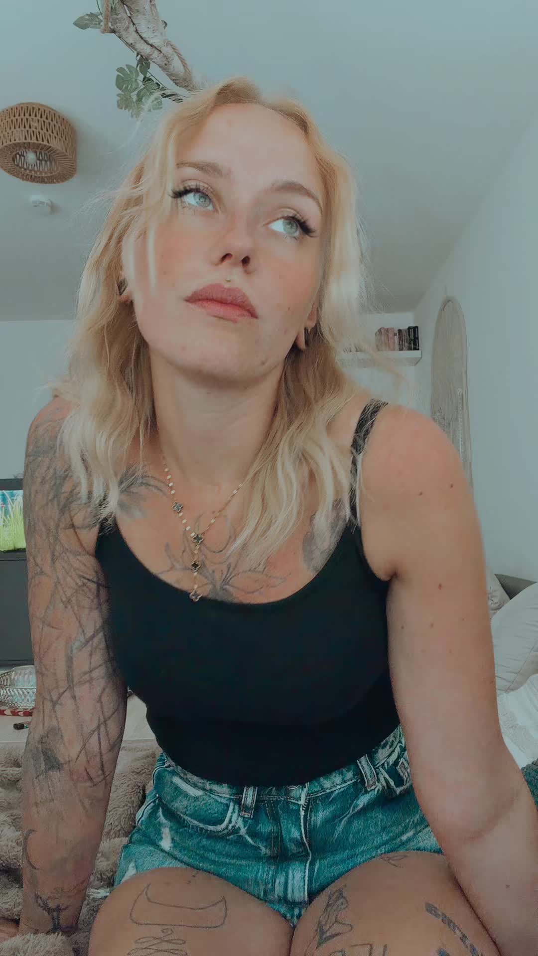 @🌸 Lauri 🌸