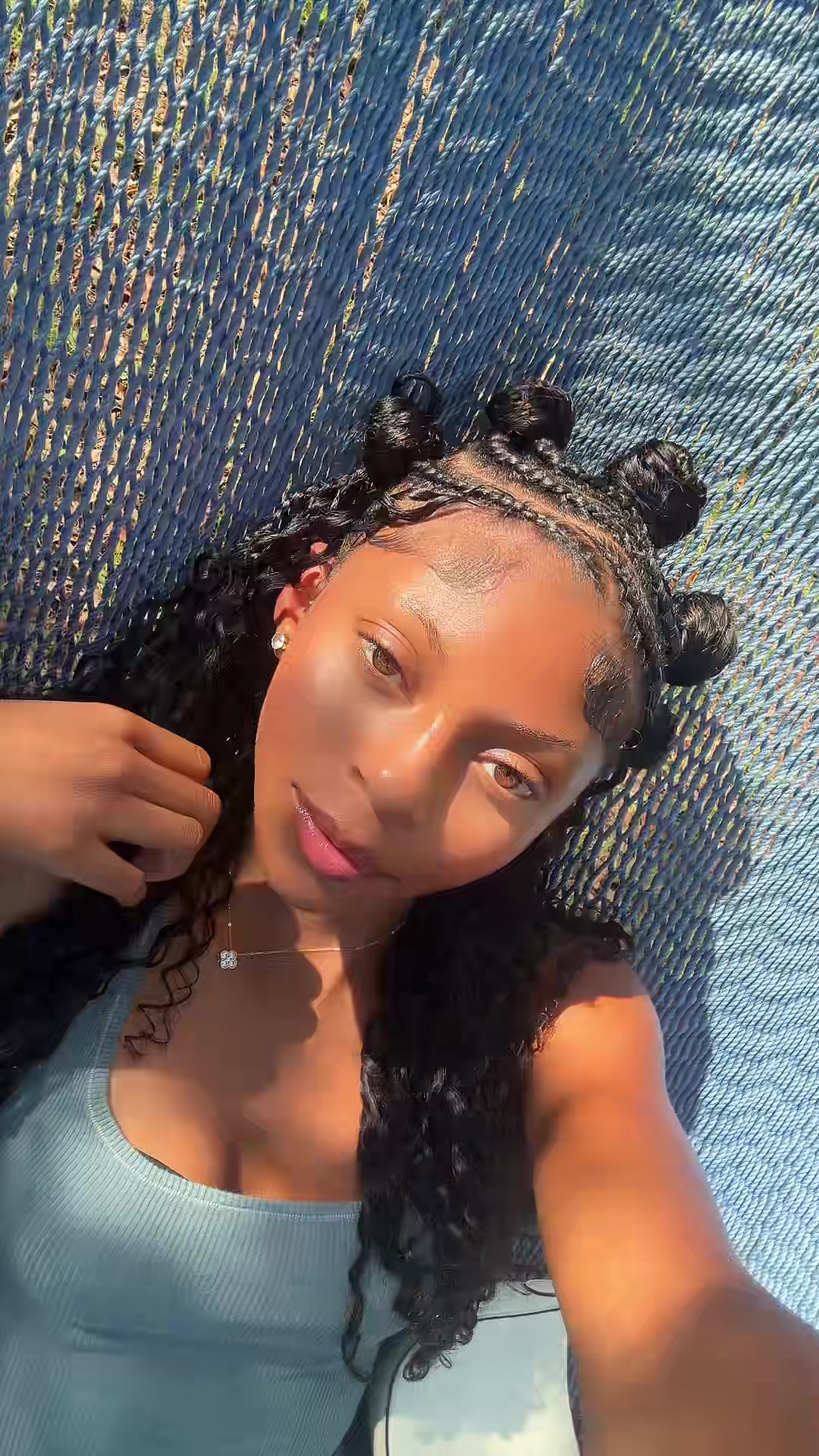 @Niya Riona
