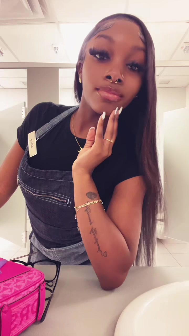 @justasexcleoo