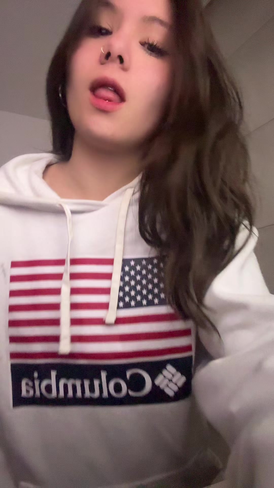 @888