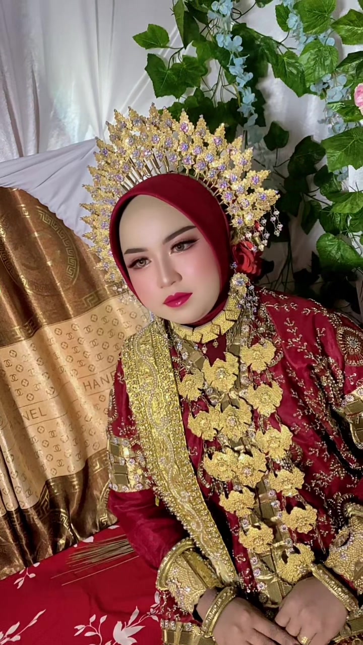 @hermawatimakeuphairdo,MUABone