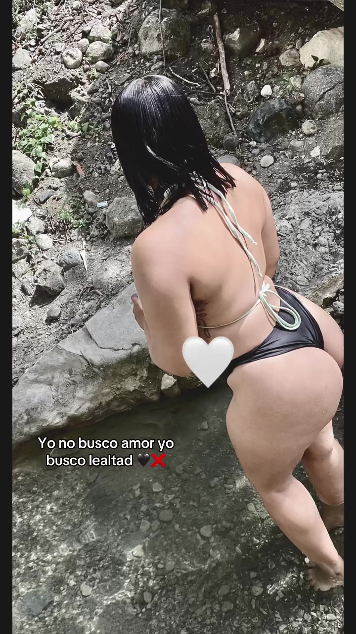 @Alexandra_ Castillo