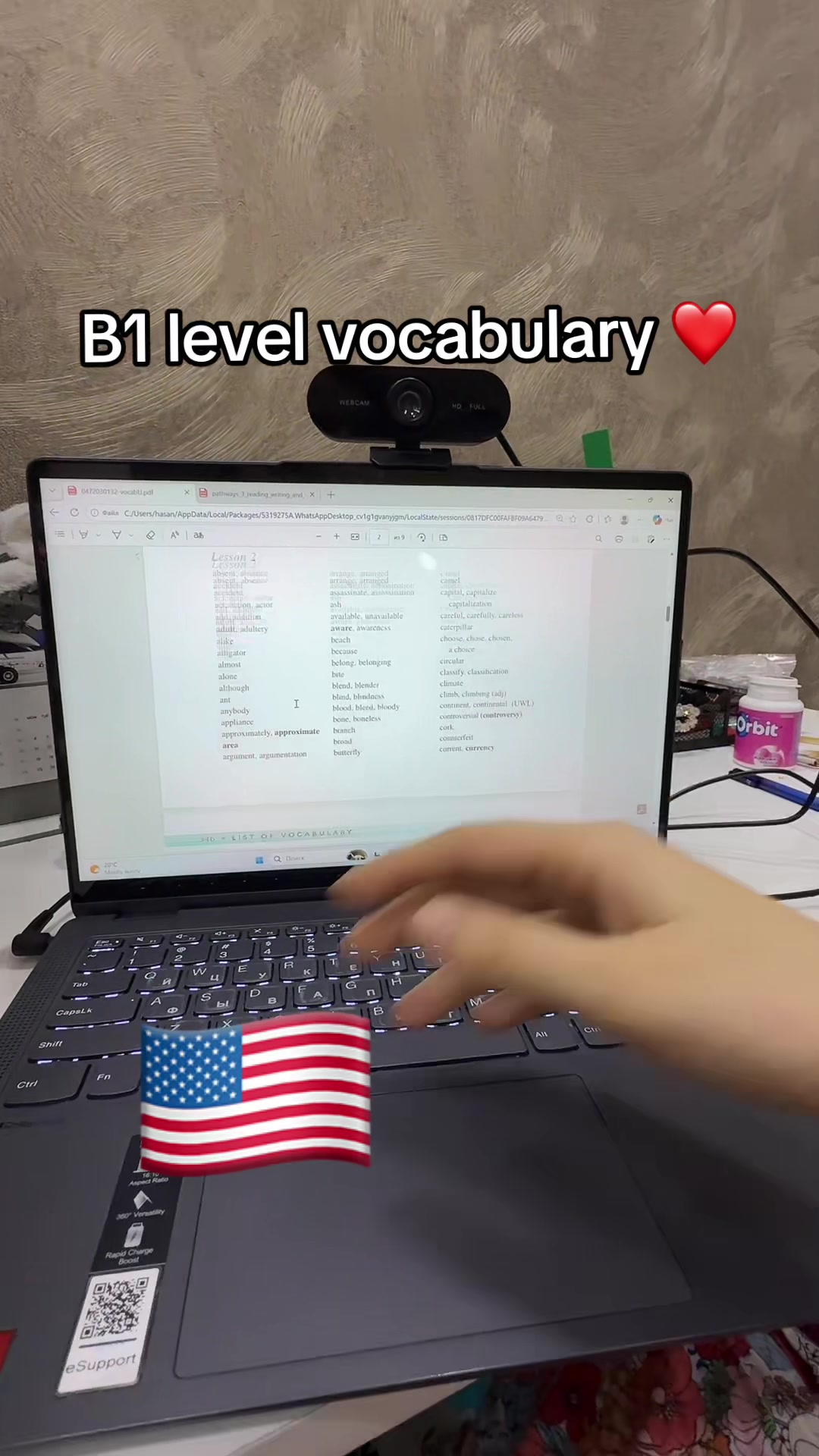 @teacherhelin