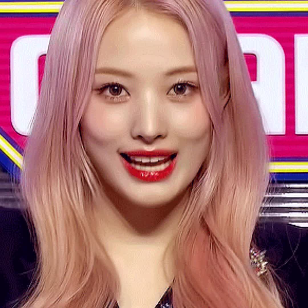 @Lena 𖹭