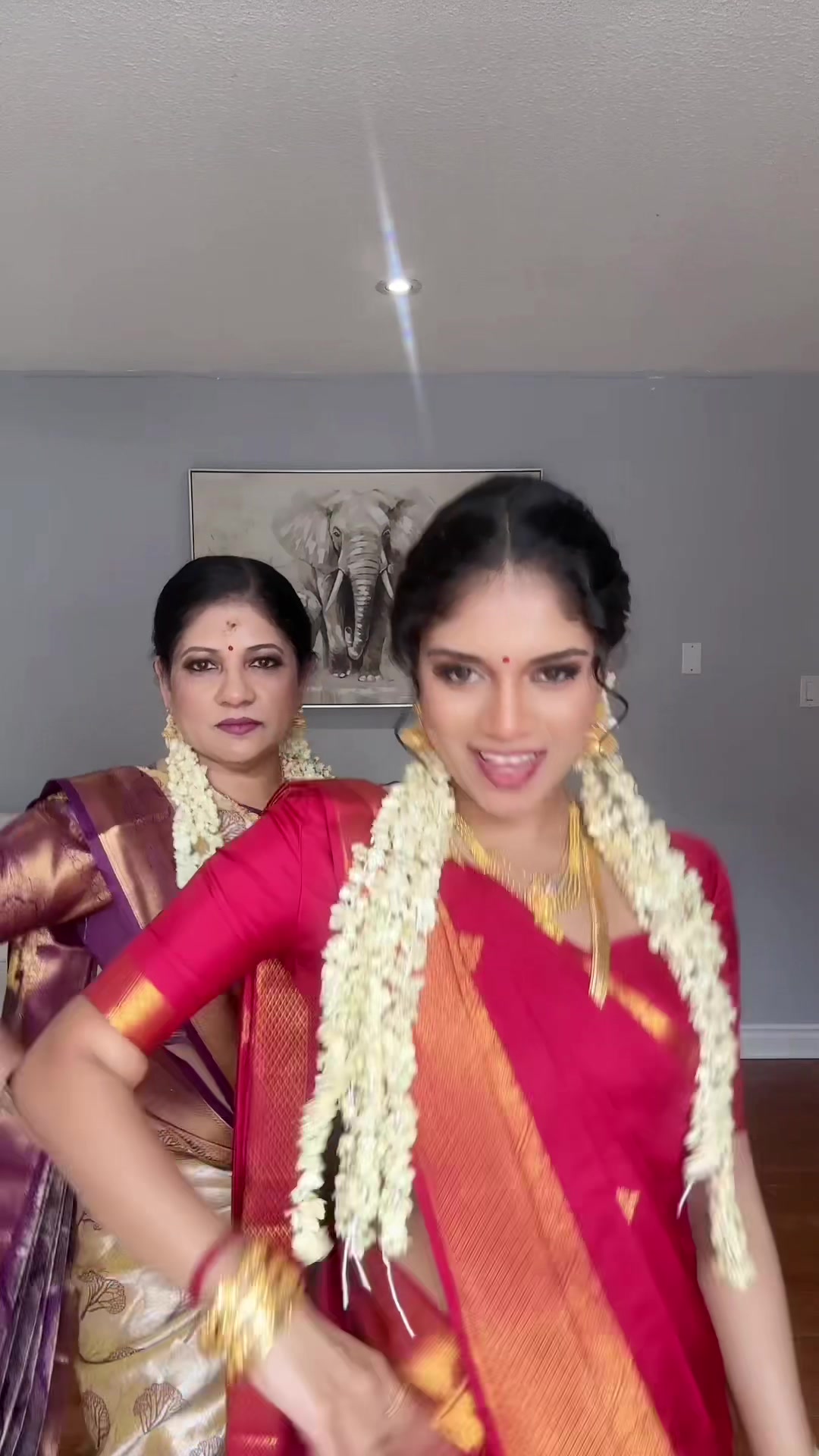 @elakiyaak