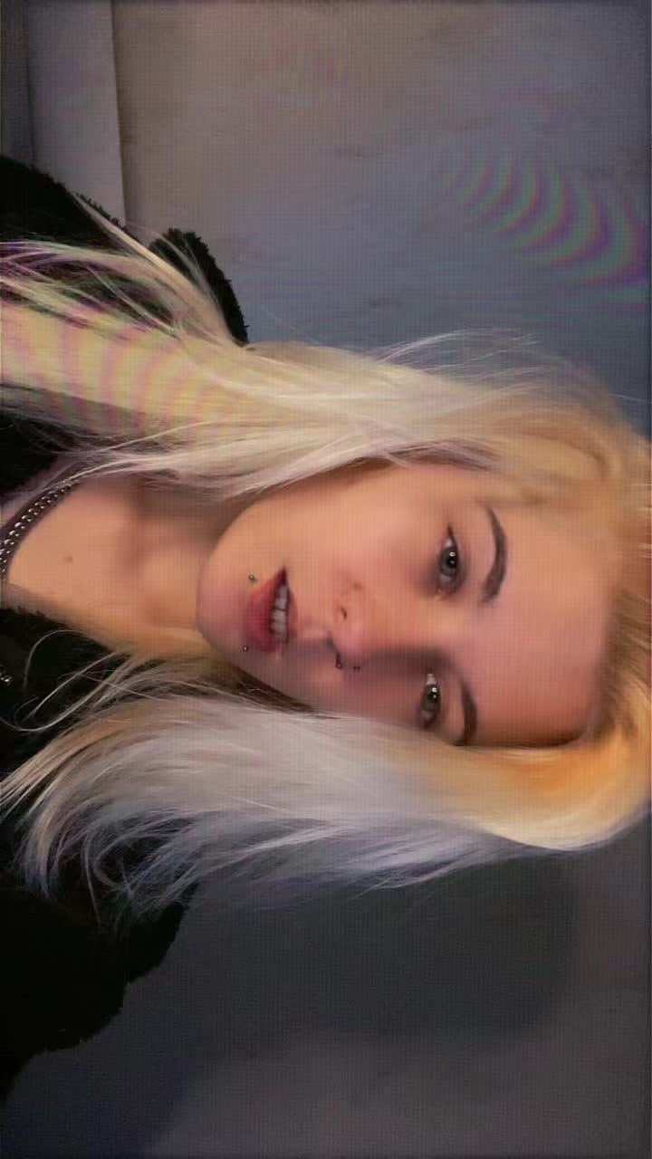 @Celine_cz