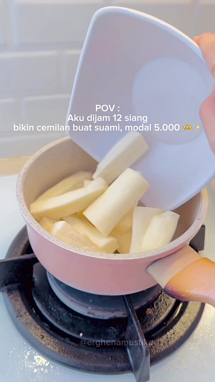 @IG : @erghenamustika