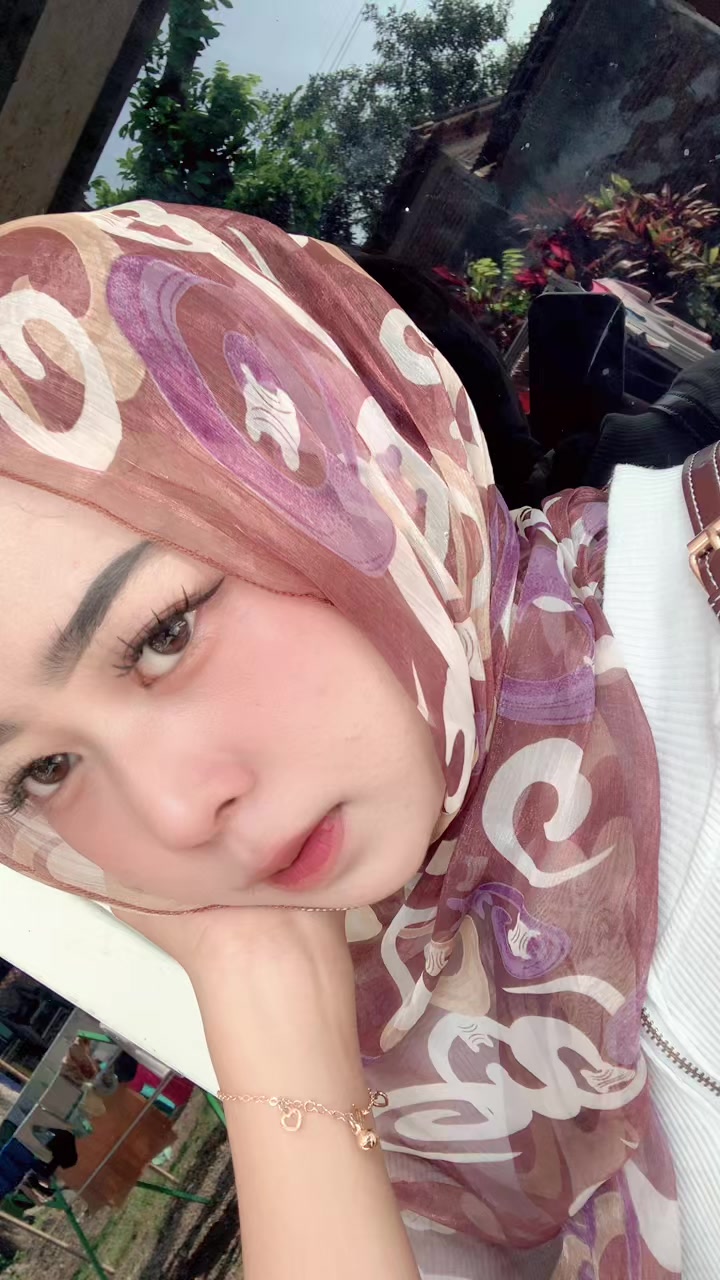 @nadiraainunnisaa