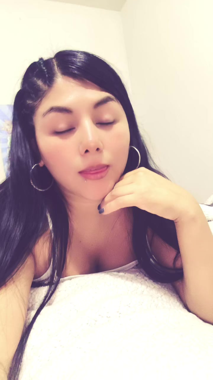 @Yashira C. 👑🩷
