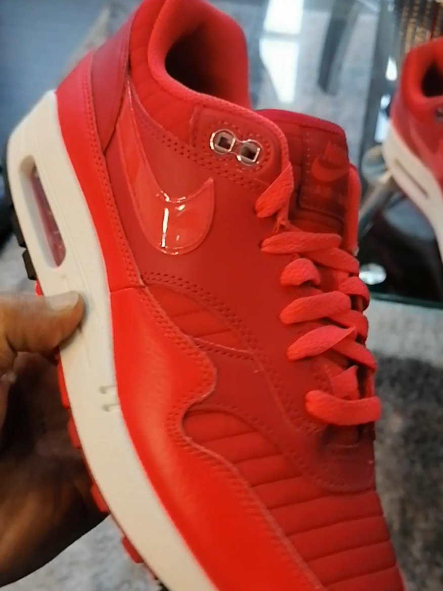 @Sneakers manitos👍