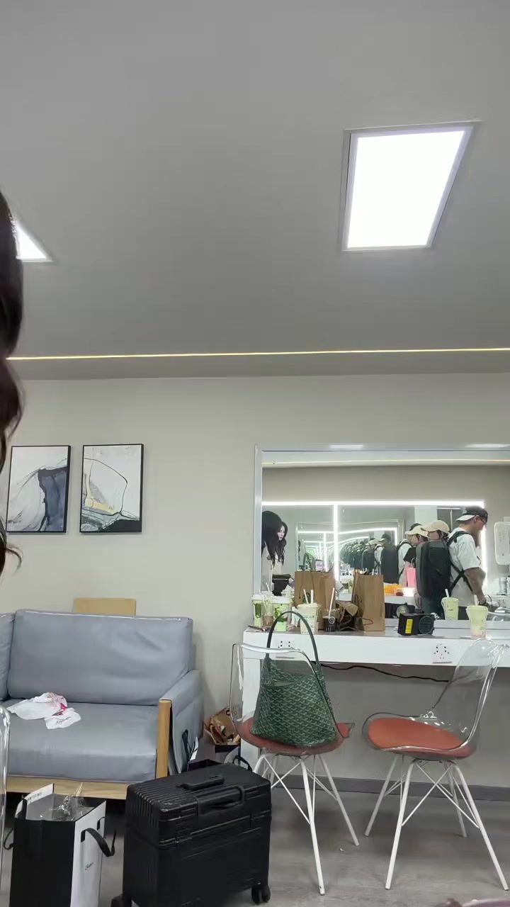 @Jade Trần