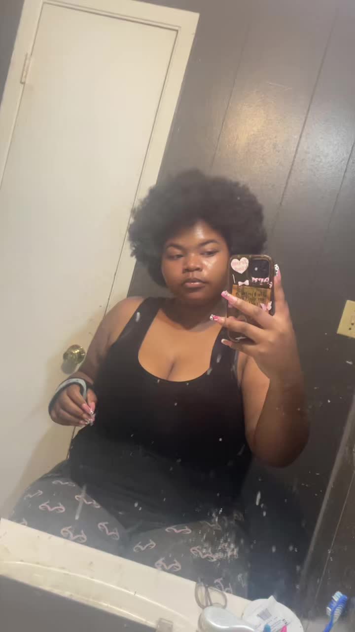 @Damyahja