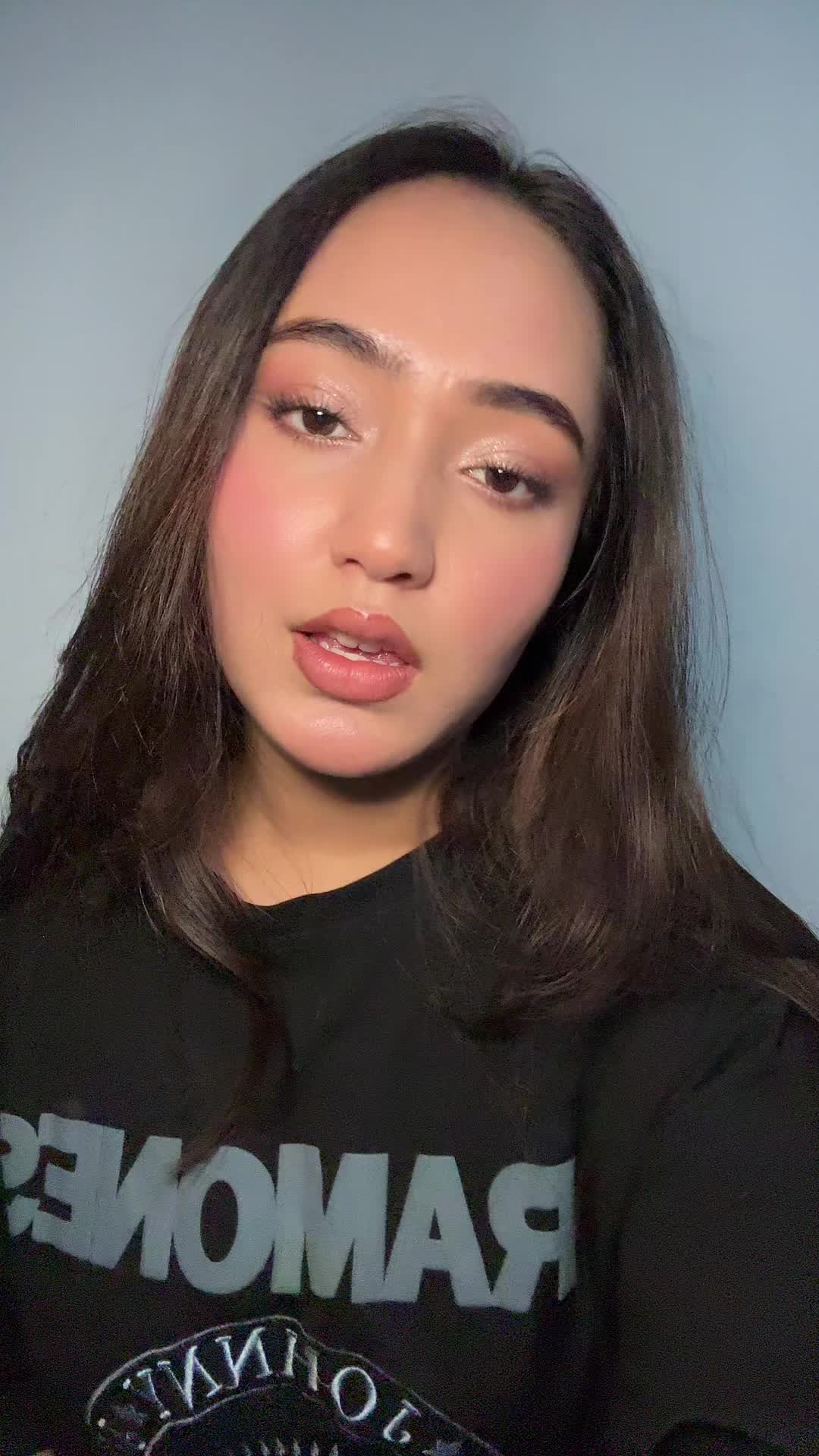 @Esther Siwa