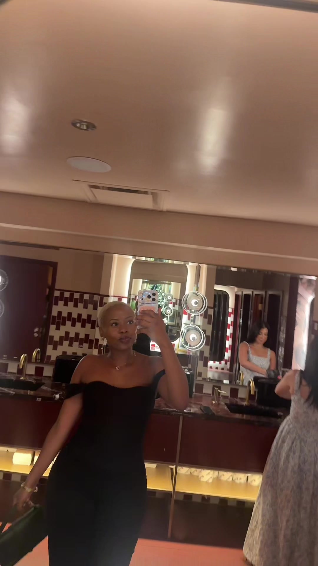 @Claudde💋