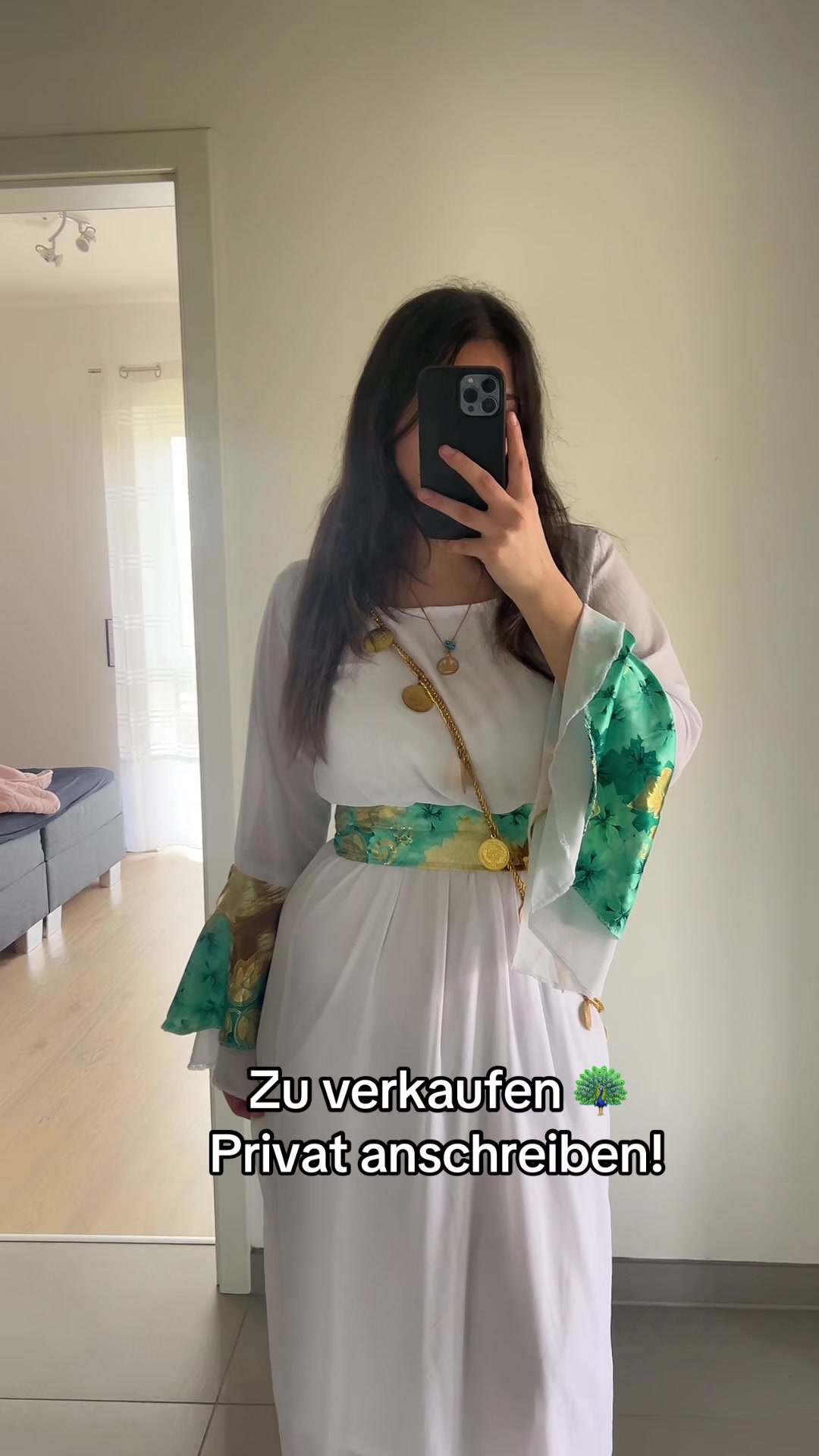 @rojincouture
