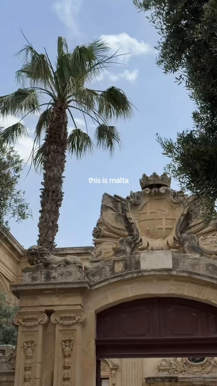 @bella
