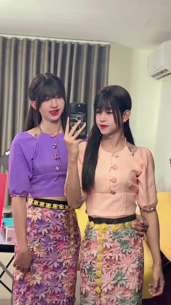 @🇲🇲Nyein🇹🇭(ငြိမ်း)