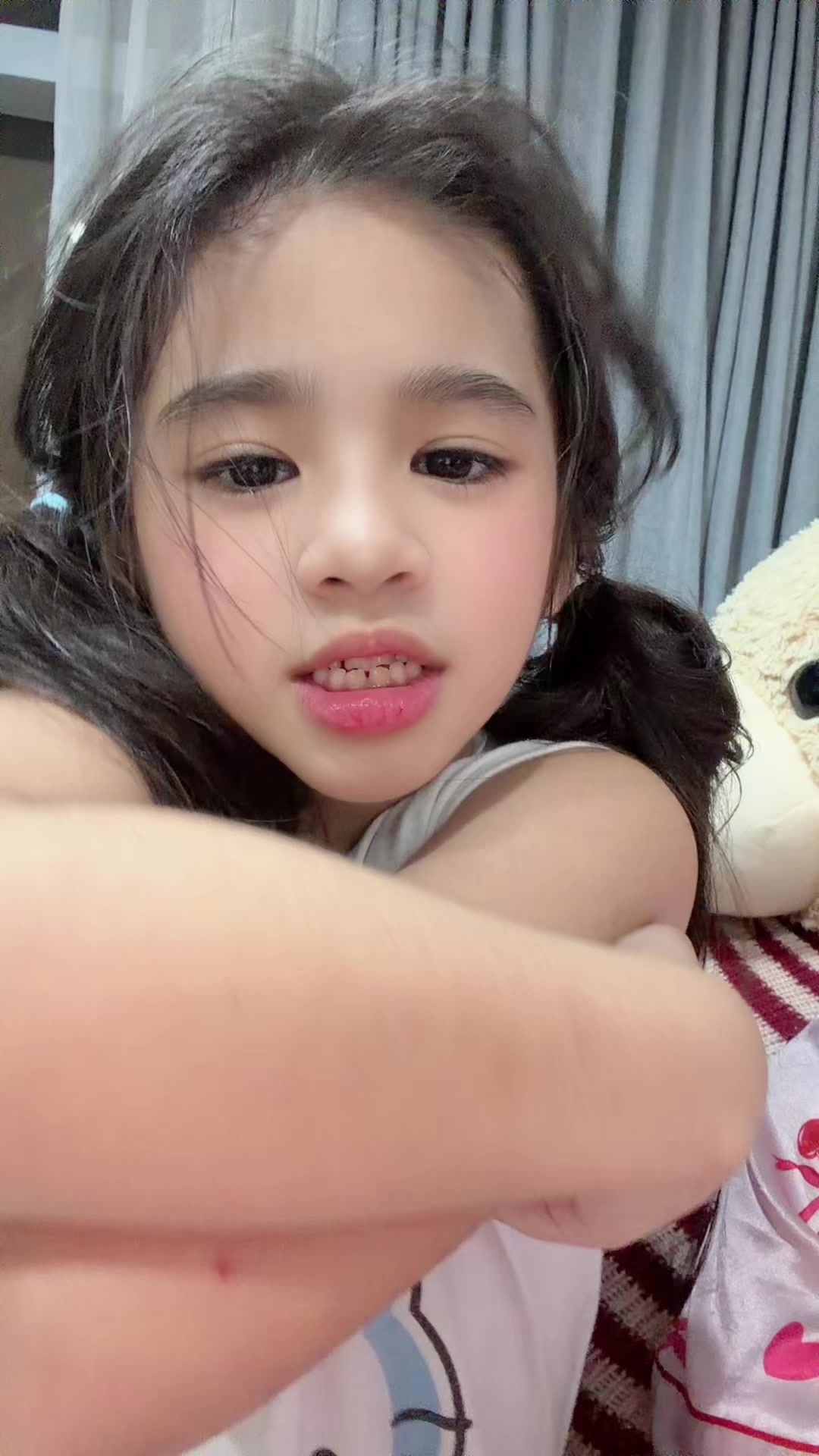 @Ayah Flores
