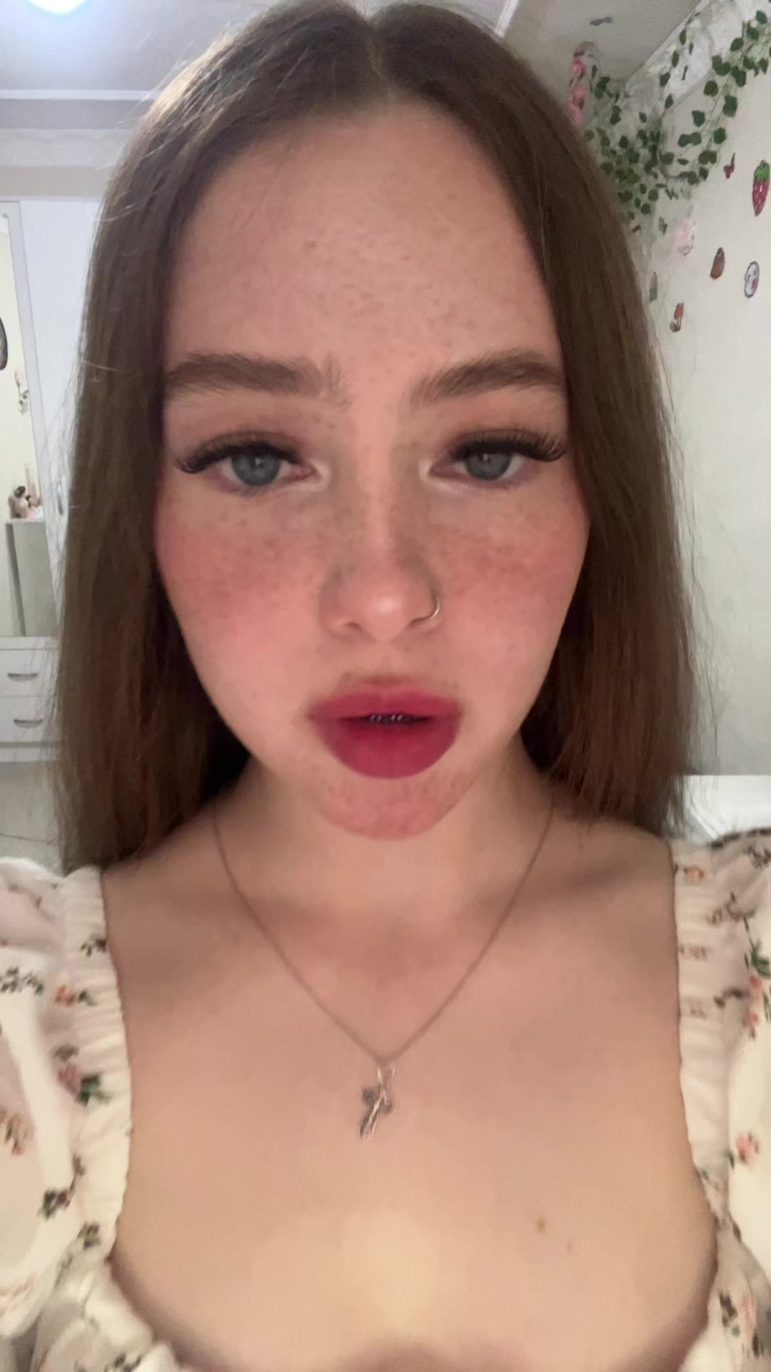 @алинка