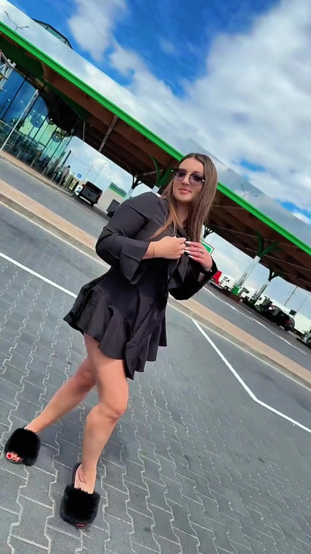 @Анжела😉