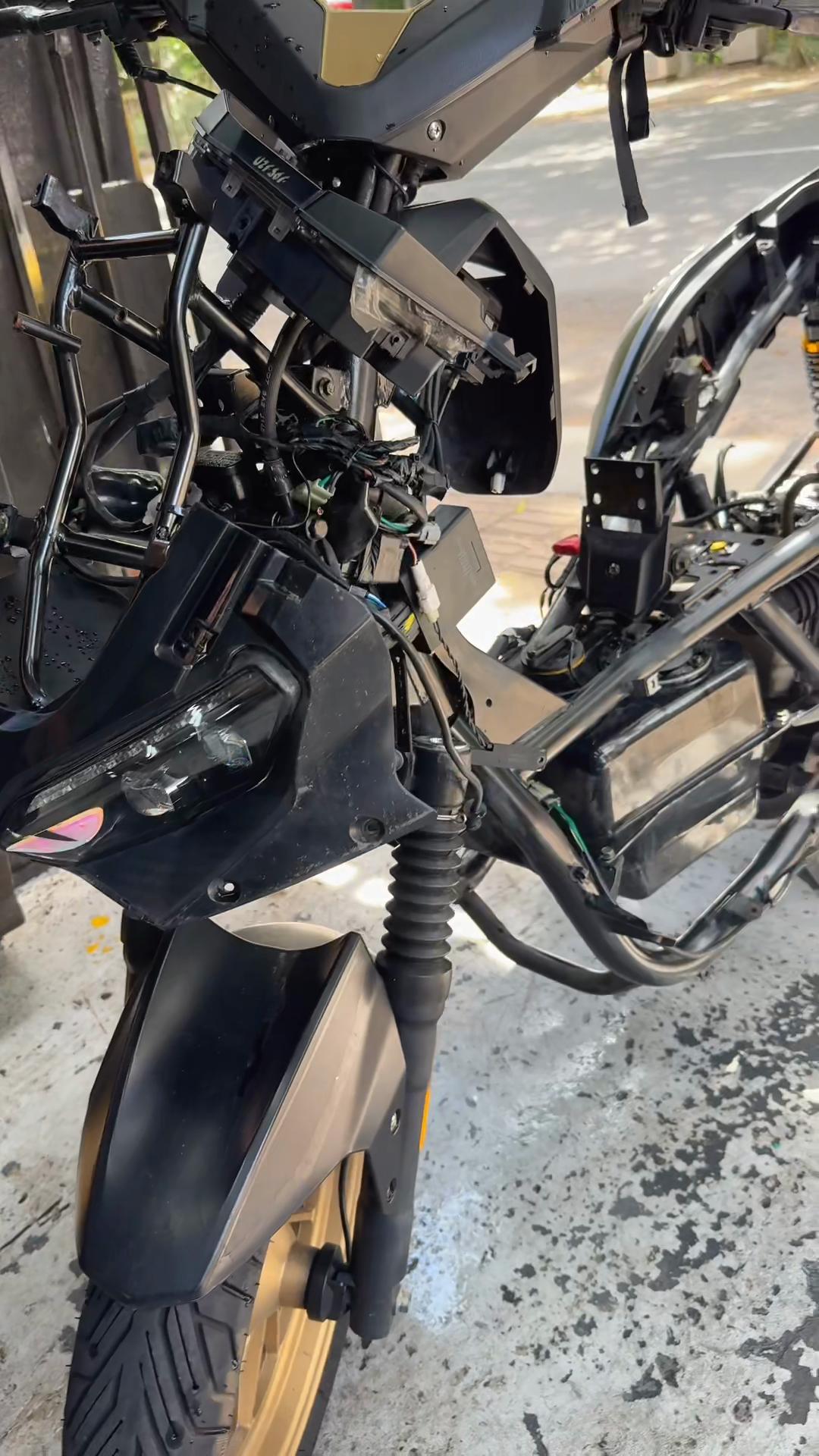 @H.A. Motos