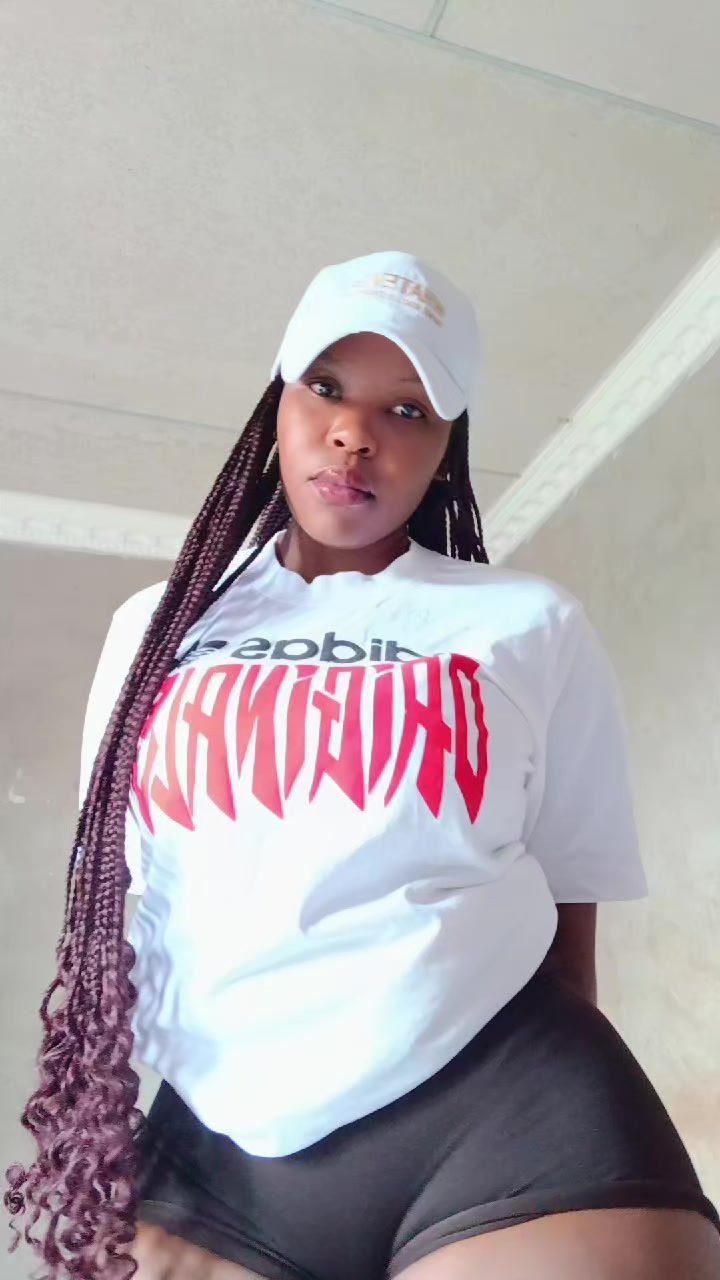 @Nikiwe.