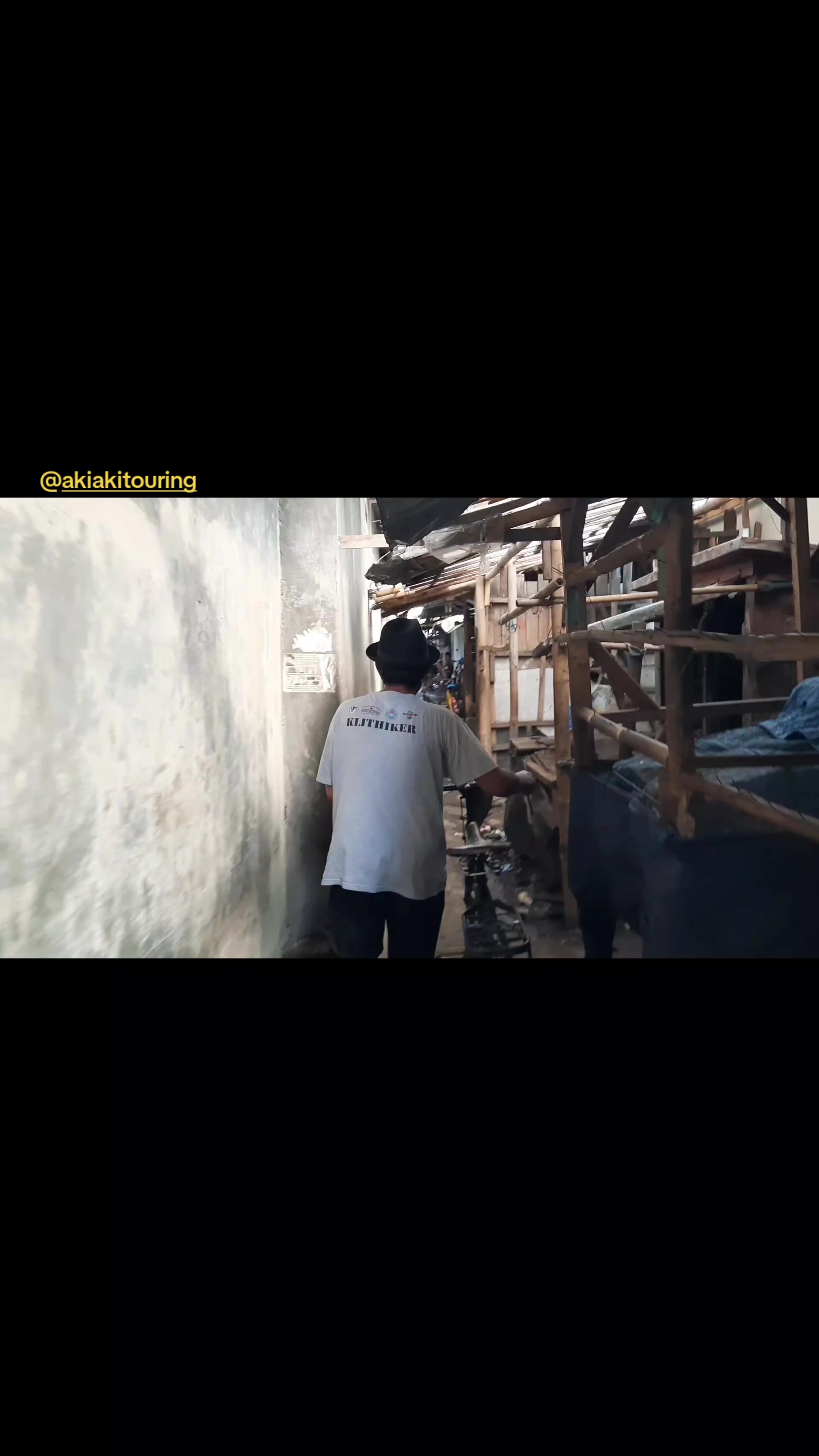 @akiakitouring