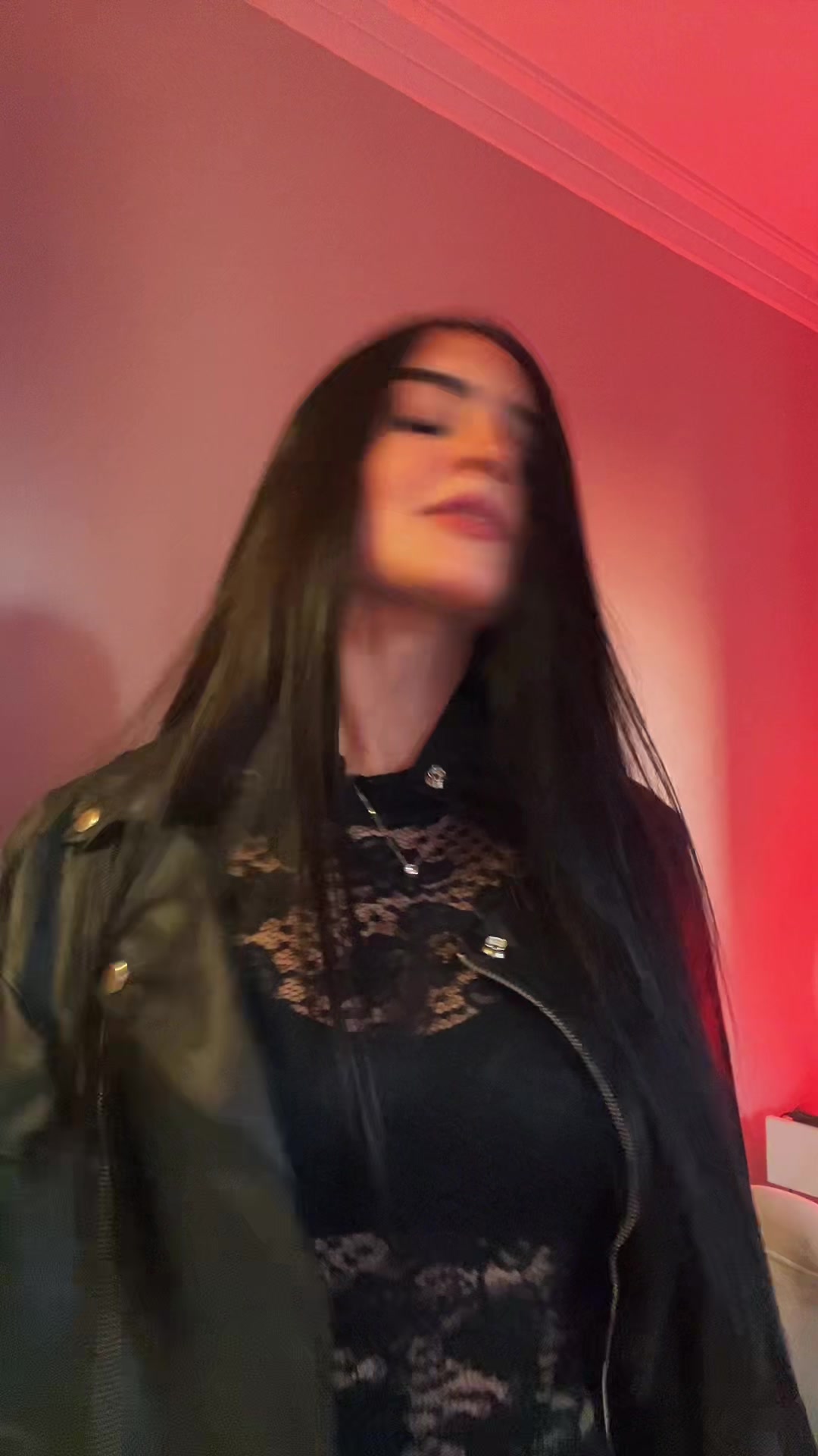 @lu