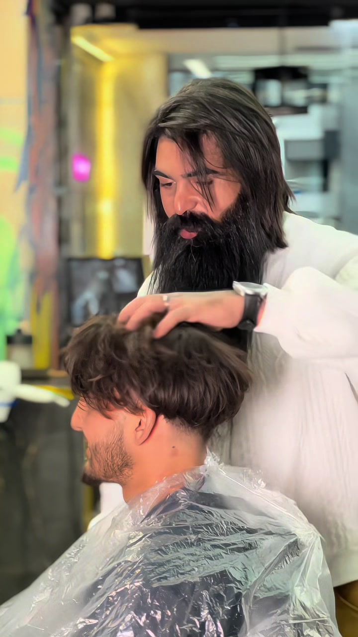 @Tail Waly Hair Art