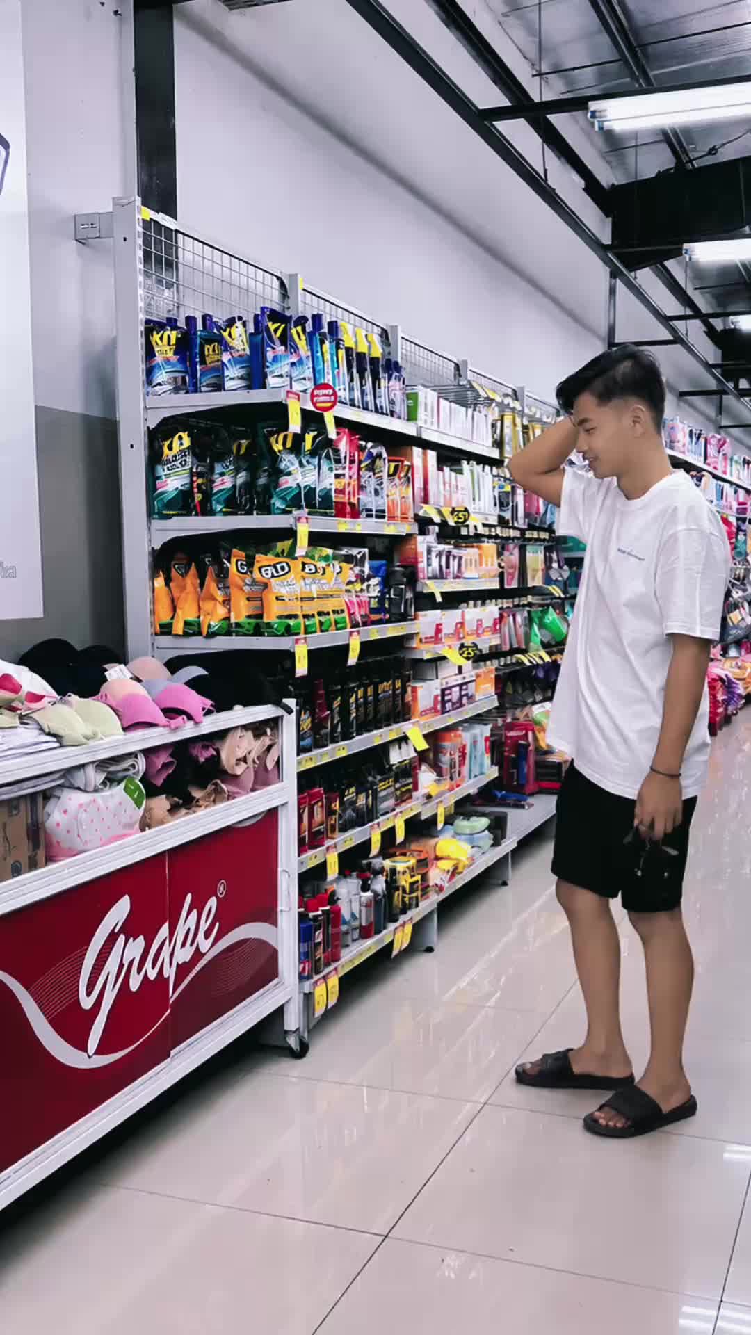 @𝘼𝙍🫥