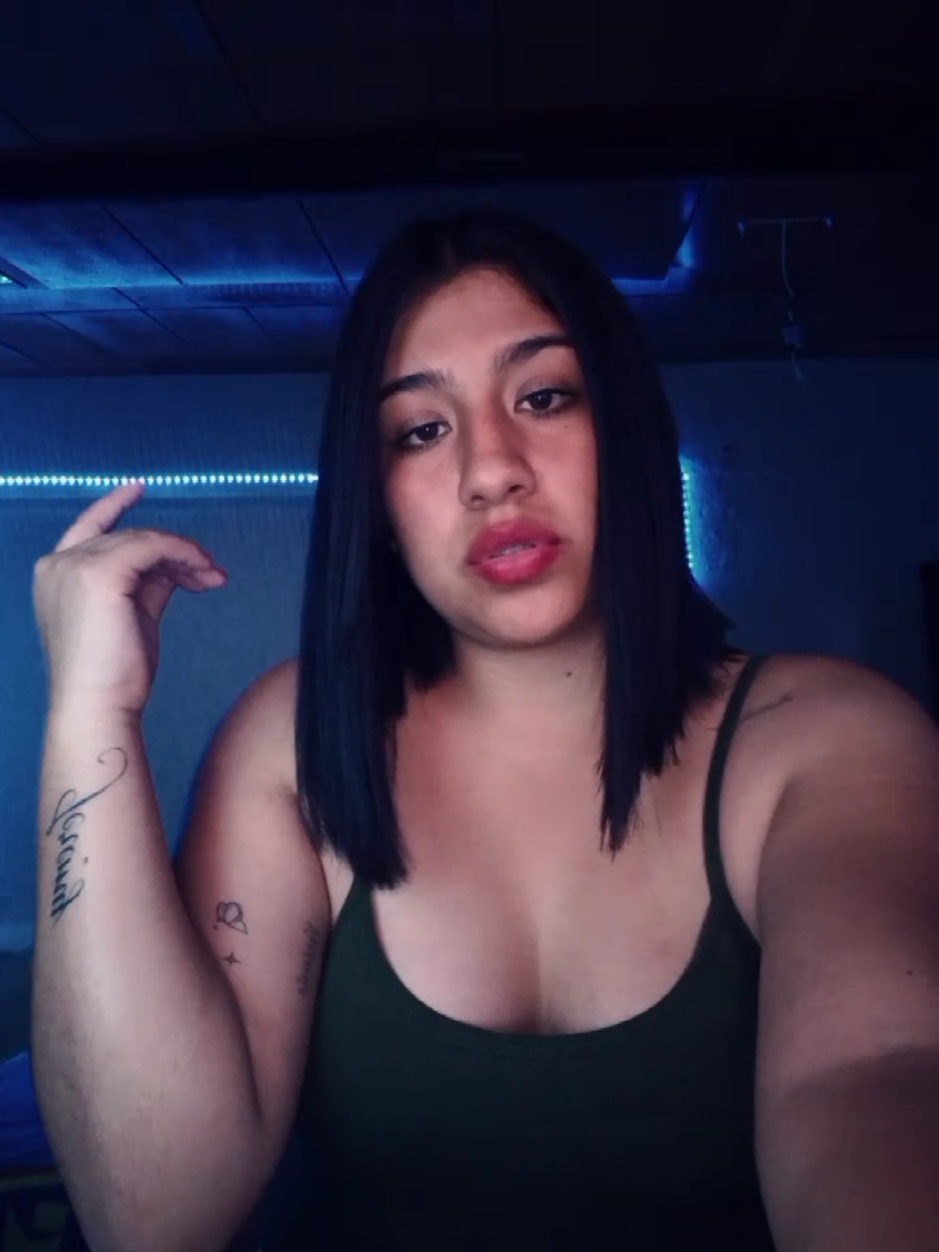 @Vivianaa_11🖤