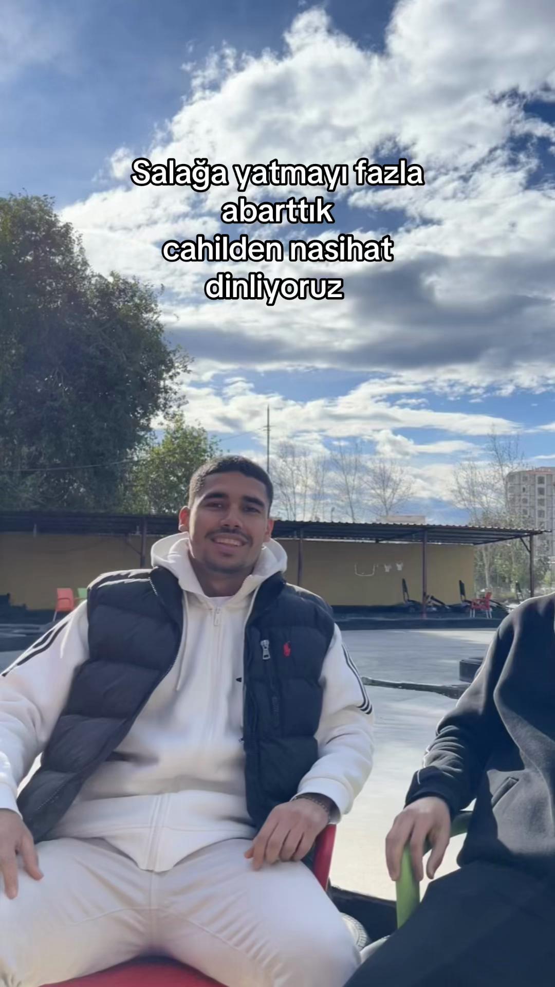 @Batuhan &Ouml;zt&uuml;rk