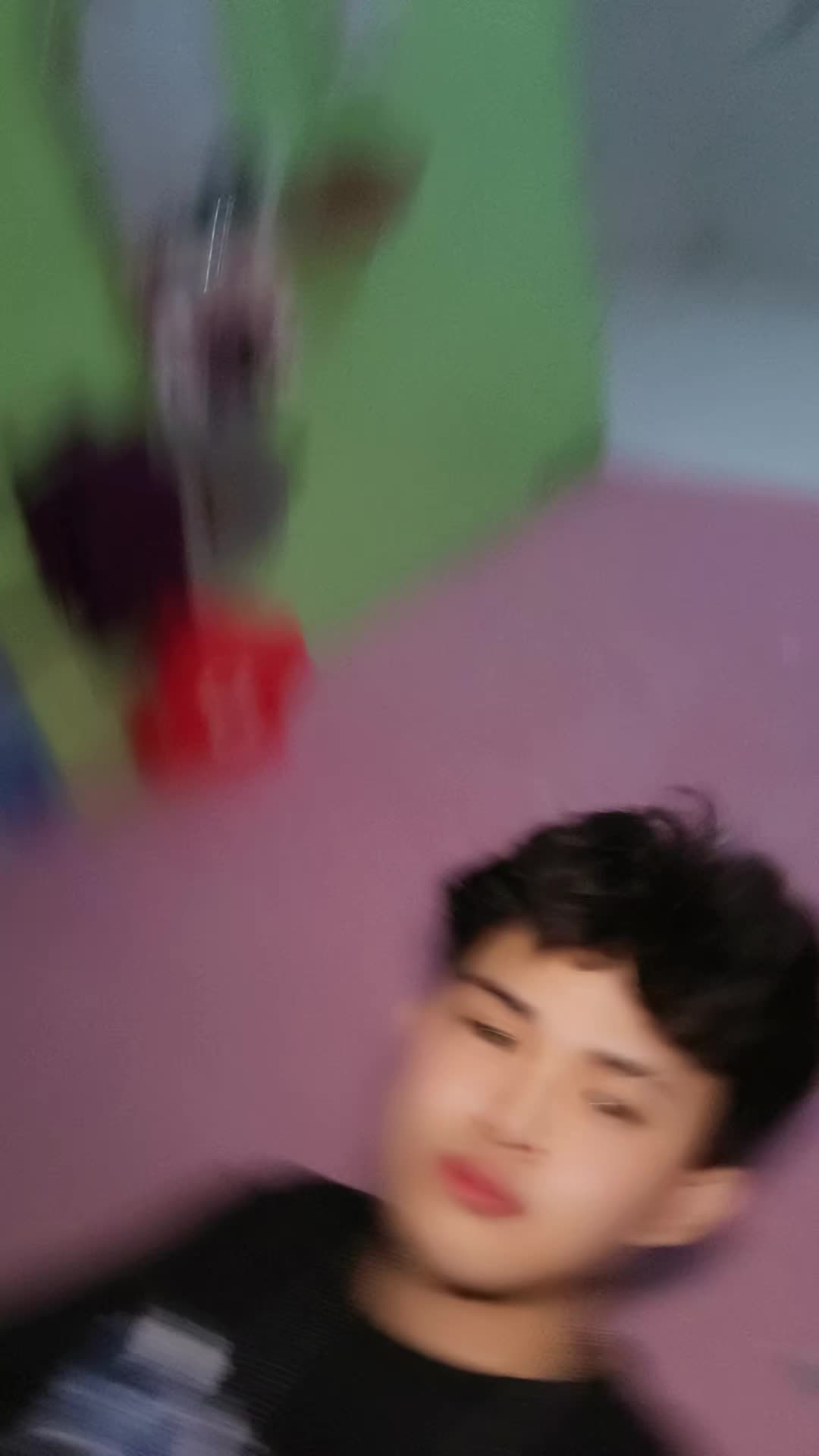 @emji_🧐