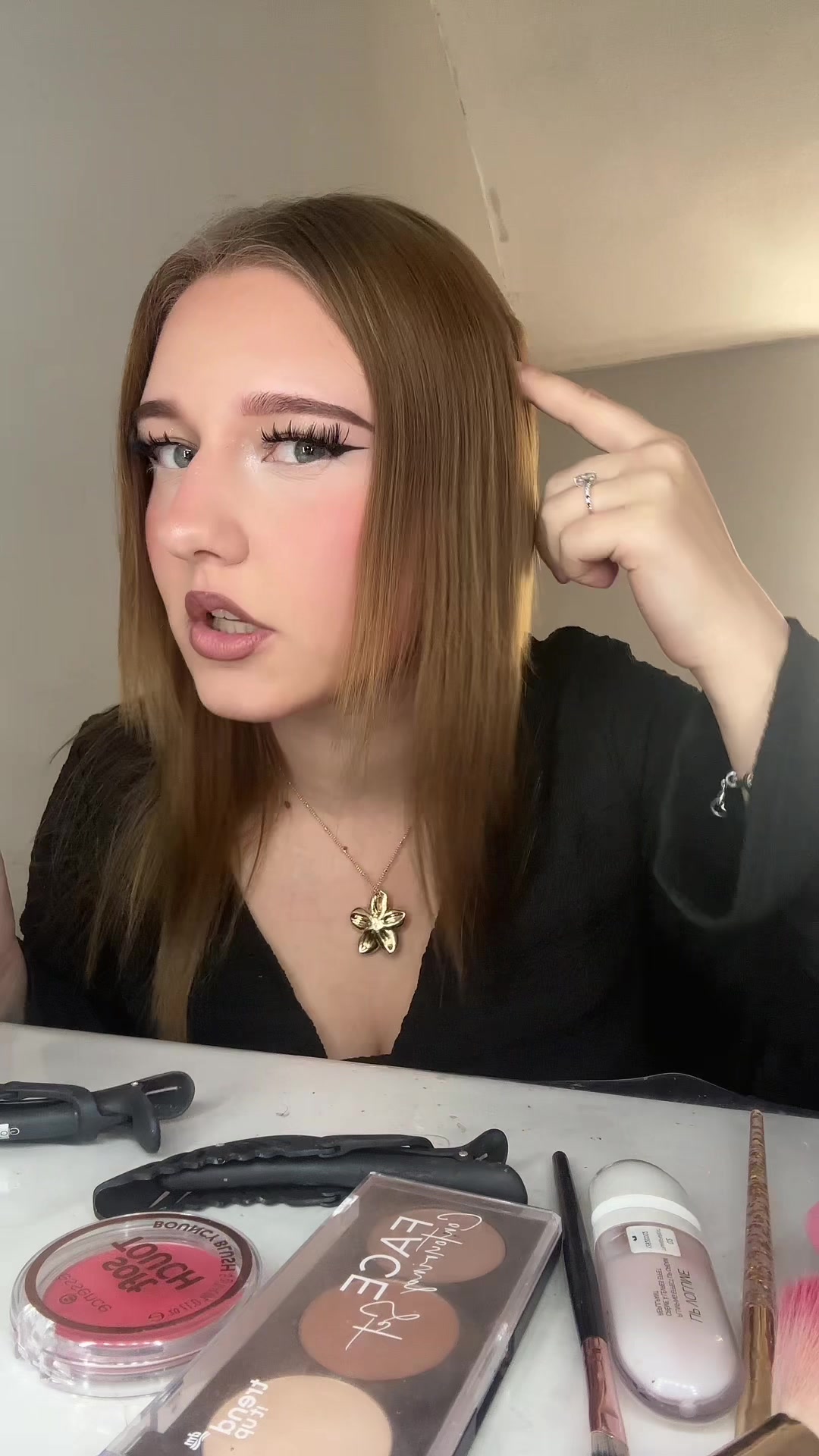 @𝐂𝐥𝐚𝐮𝐝𝐢𝐚