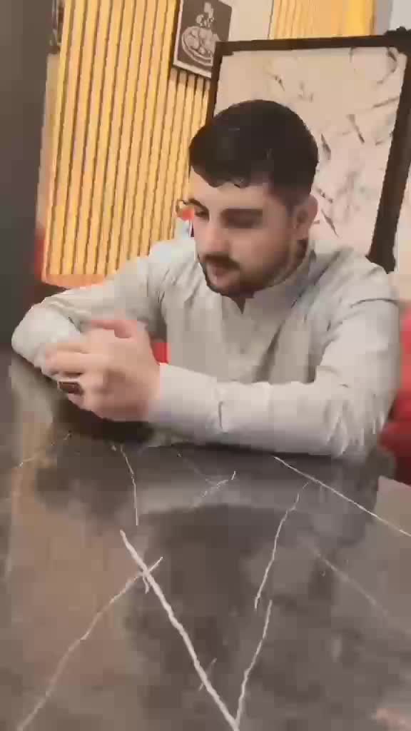 @a.k.m😭