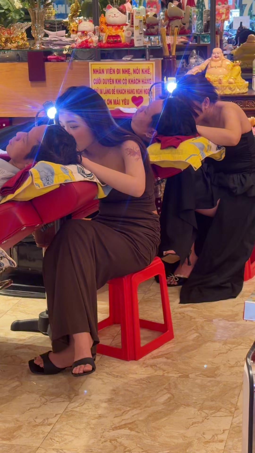 @HỚT TÓC NAM THẢO NGUYÊN Q4