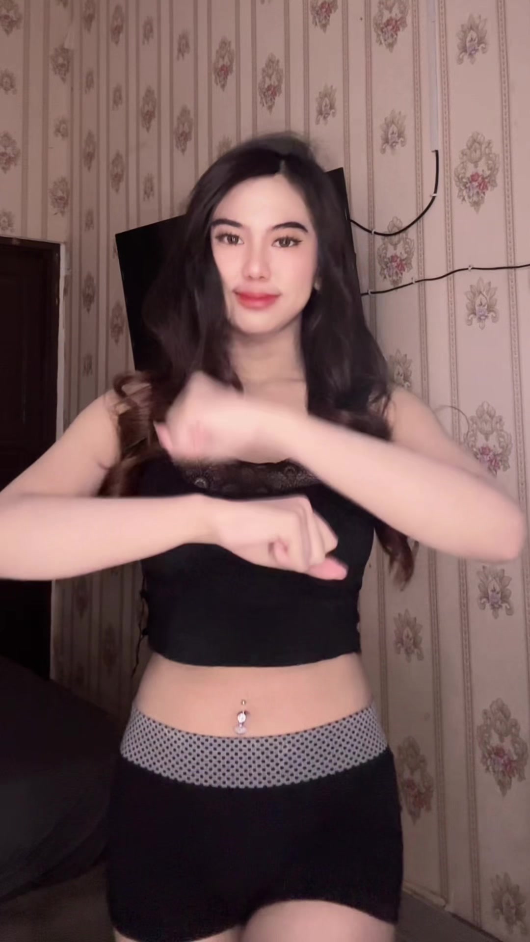 @adhia
