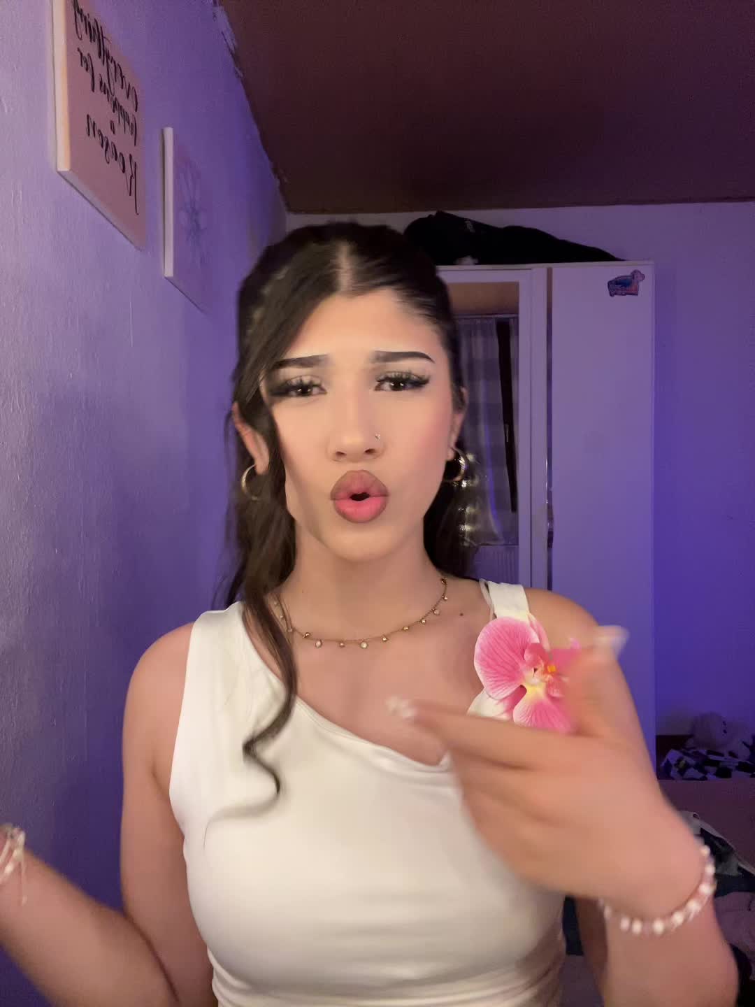 @ش