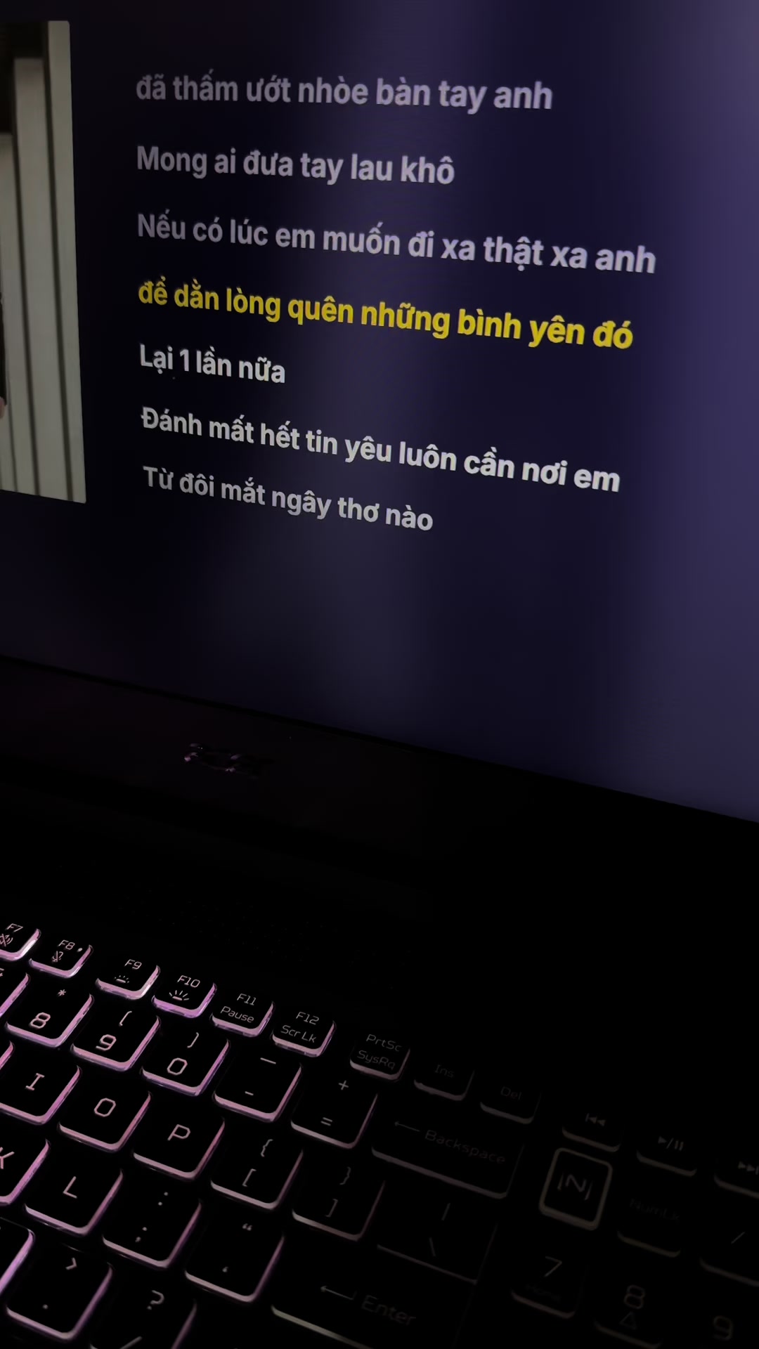 @CHẠM V&Agrave;O TIM