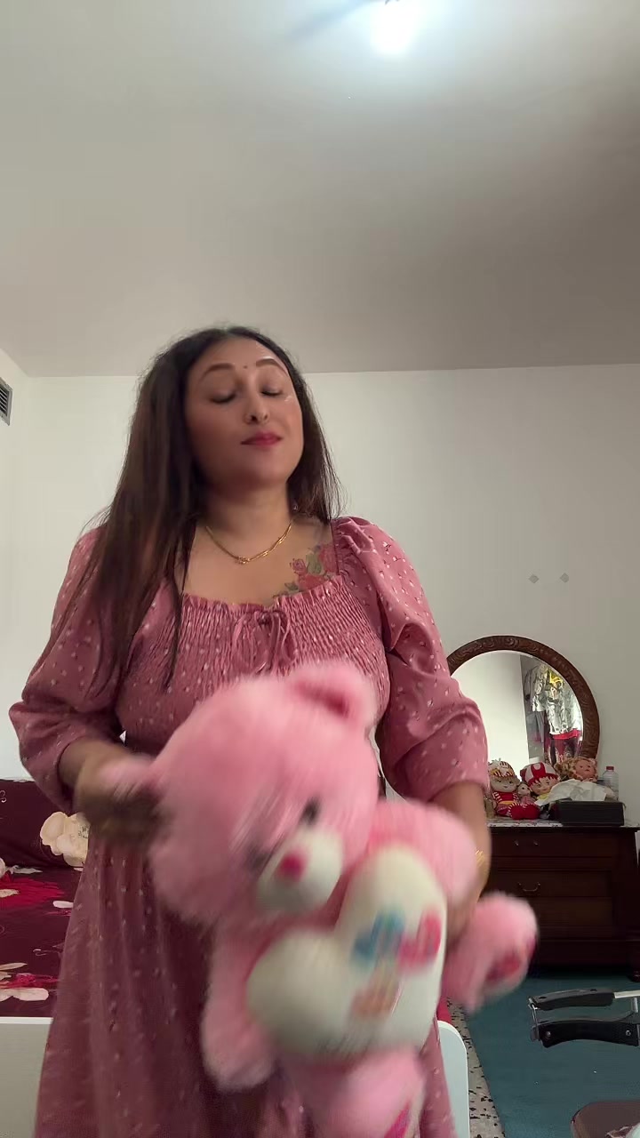 @lovely mira