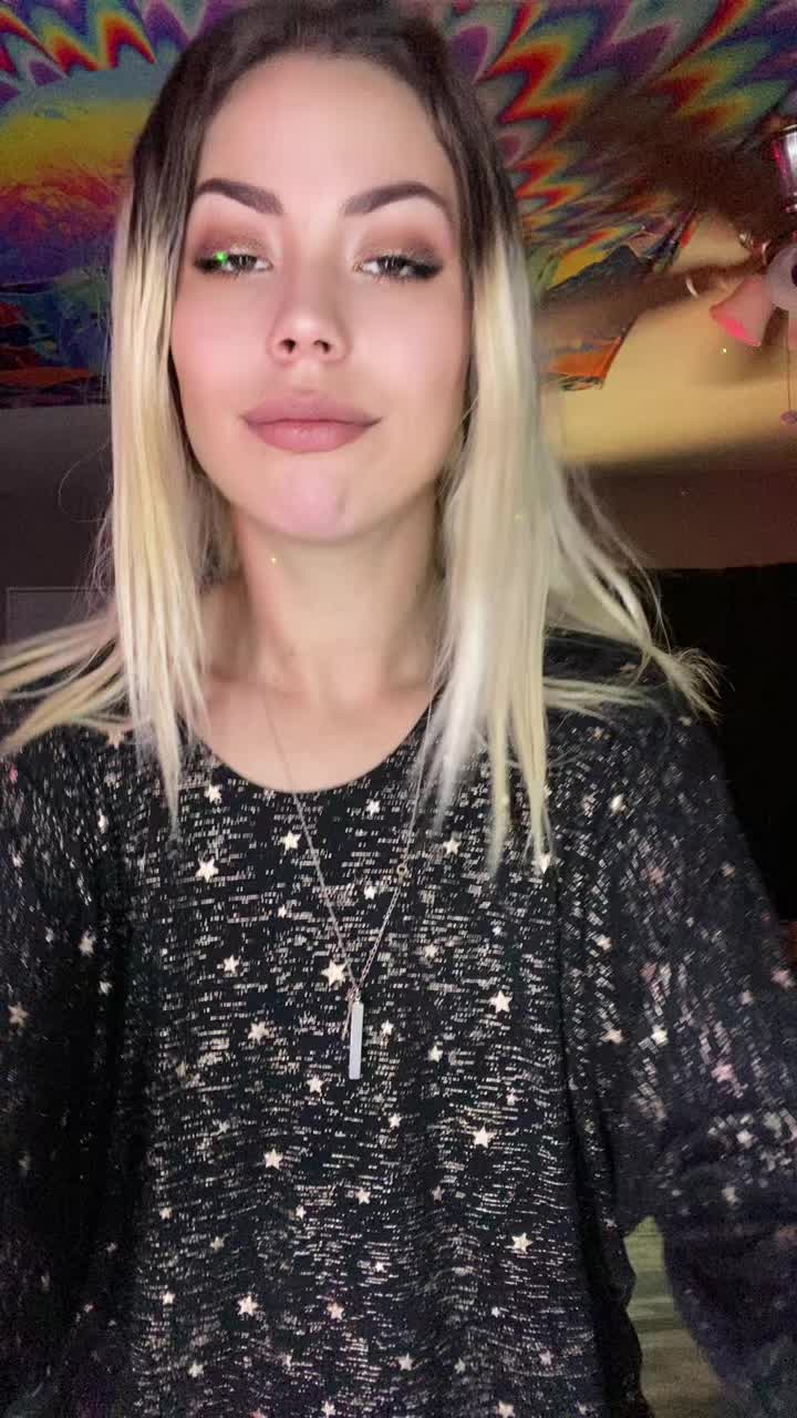 @Carley๐๐
