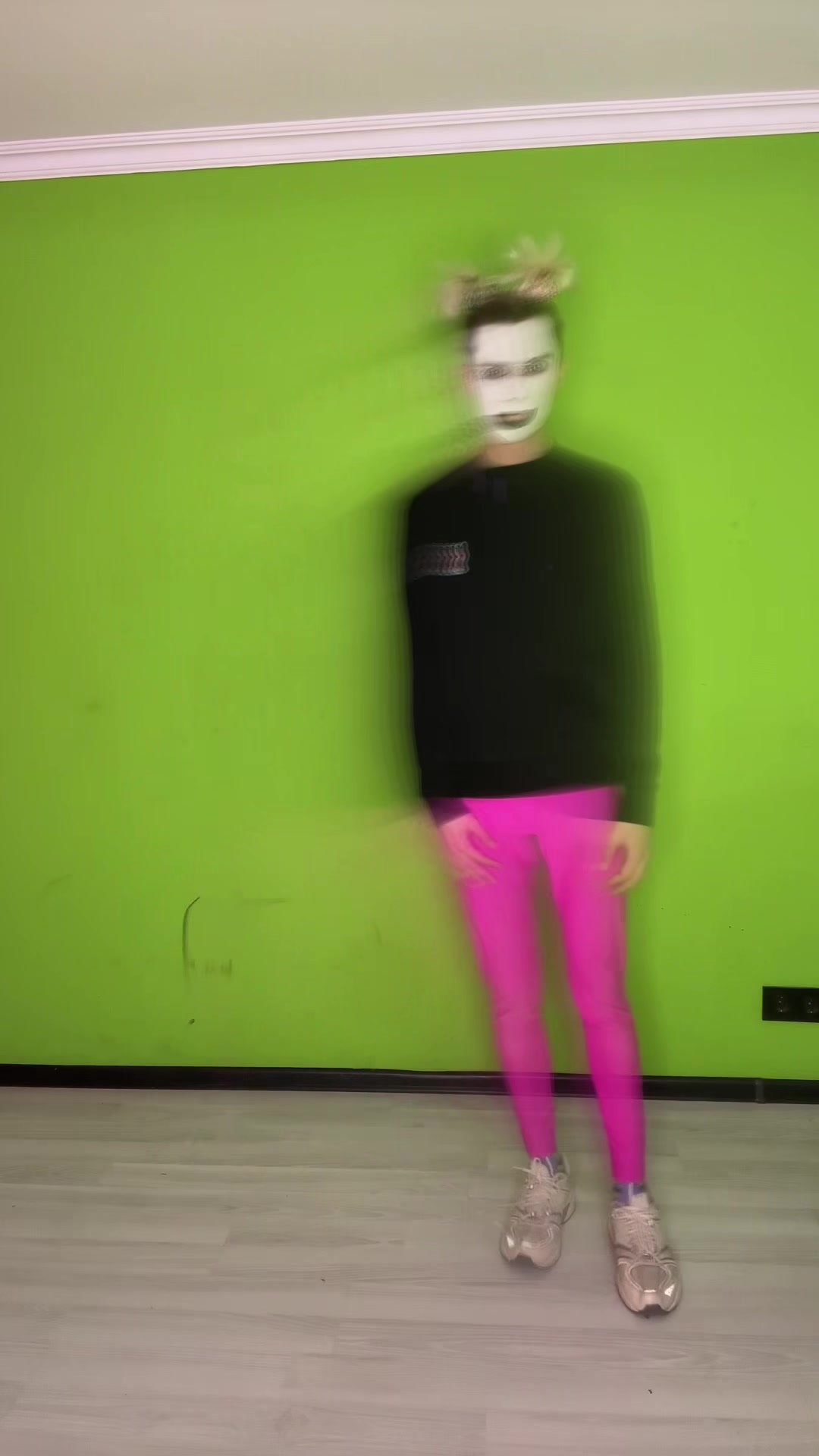 @Lil Snakeeee