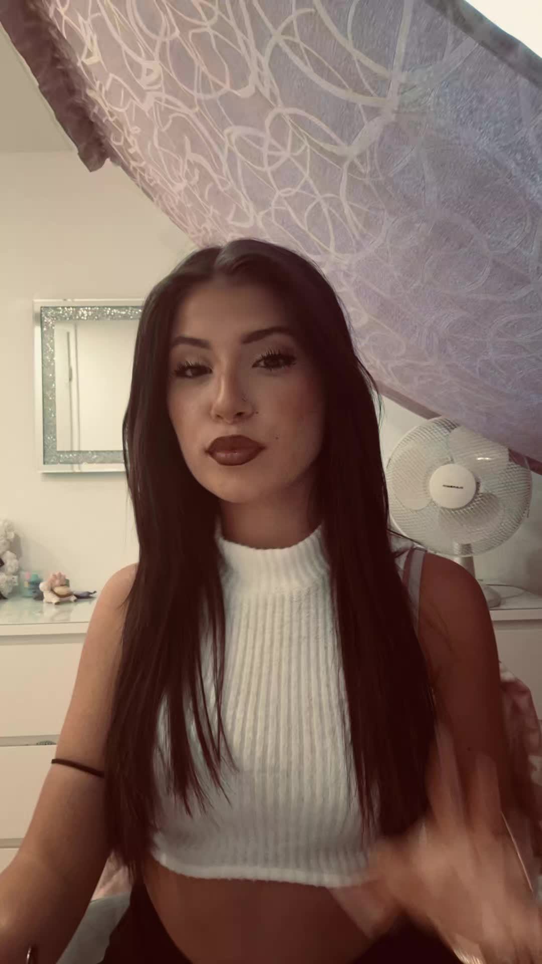 @𝕾𝖔𝖋𝖎𝖆🤍