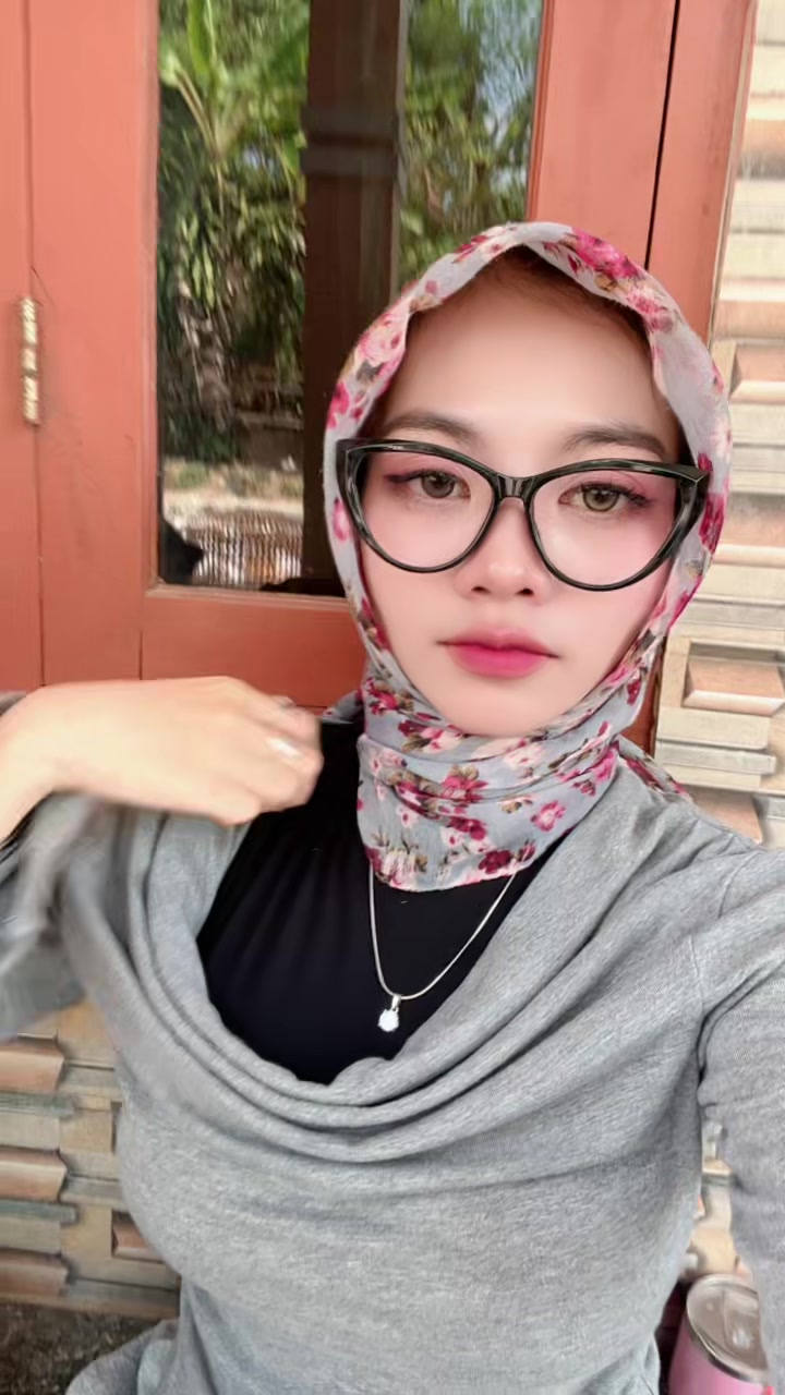 @cahya.pustika