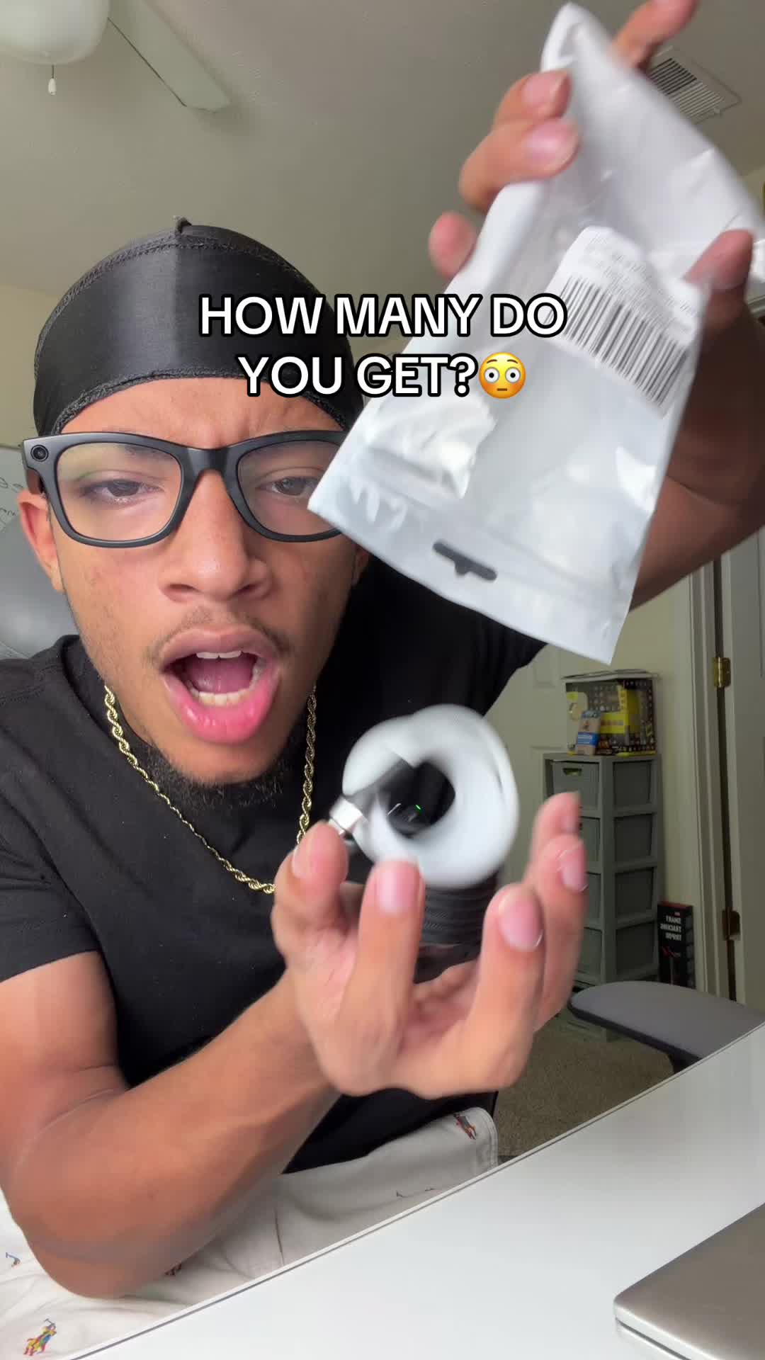 @jaylinfinds