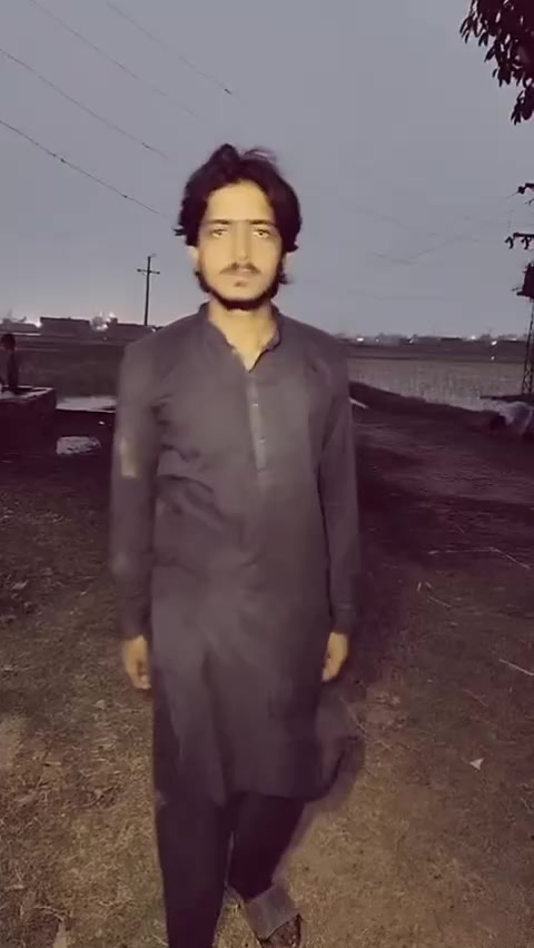 @🫅🏻Malik-WAQAS-Awan🎓