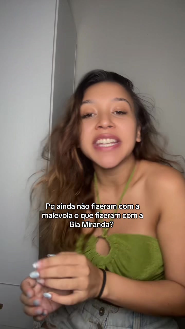 @Ana Vizzoni 🧜🏼♀️