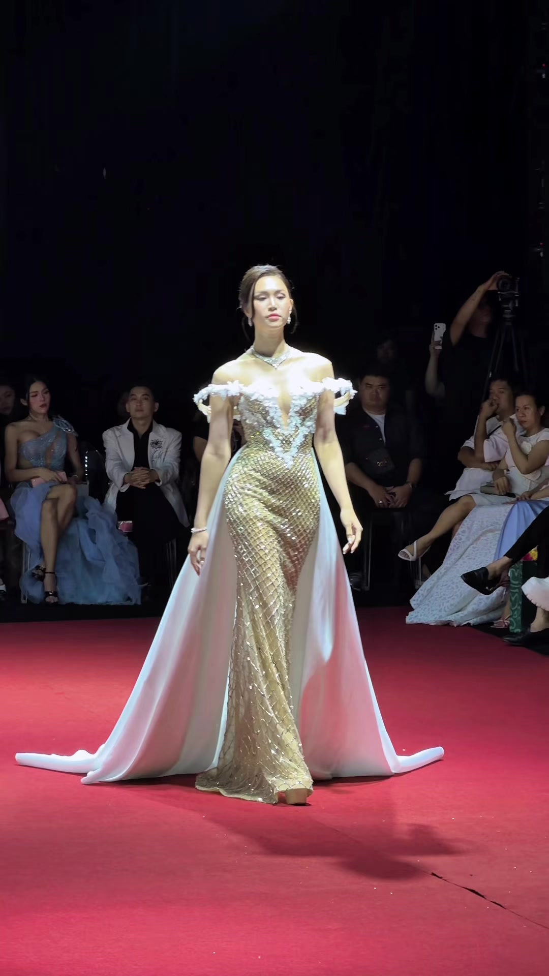 @Nguyễn Cao Minh Anh